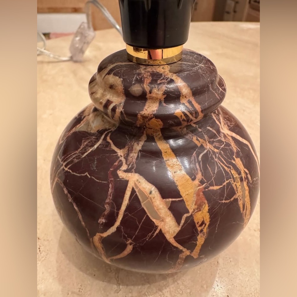 Piccolo Mini Table Lamp Base in Oxblood Marble